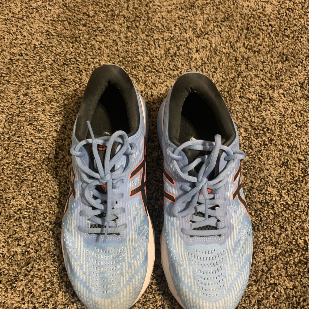ASICS GT 2000 Running Shoes - Picture 2 of 4